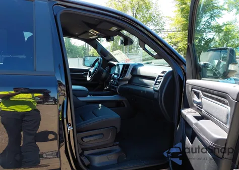 2022 Ram 1500 Big Horn 4X4 5'7 Box z USA, uszkodzony, nr VIN 1C6RRFFG6NN439340